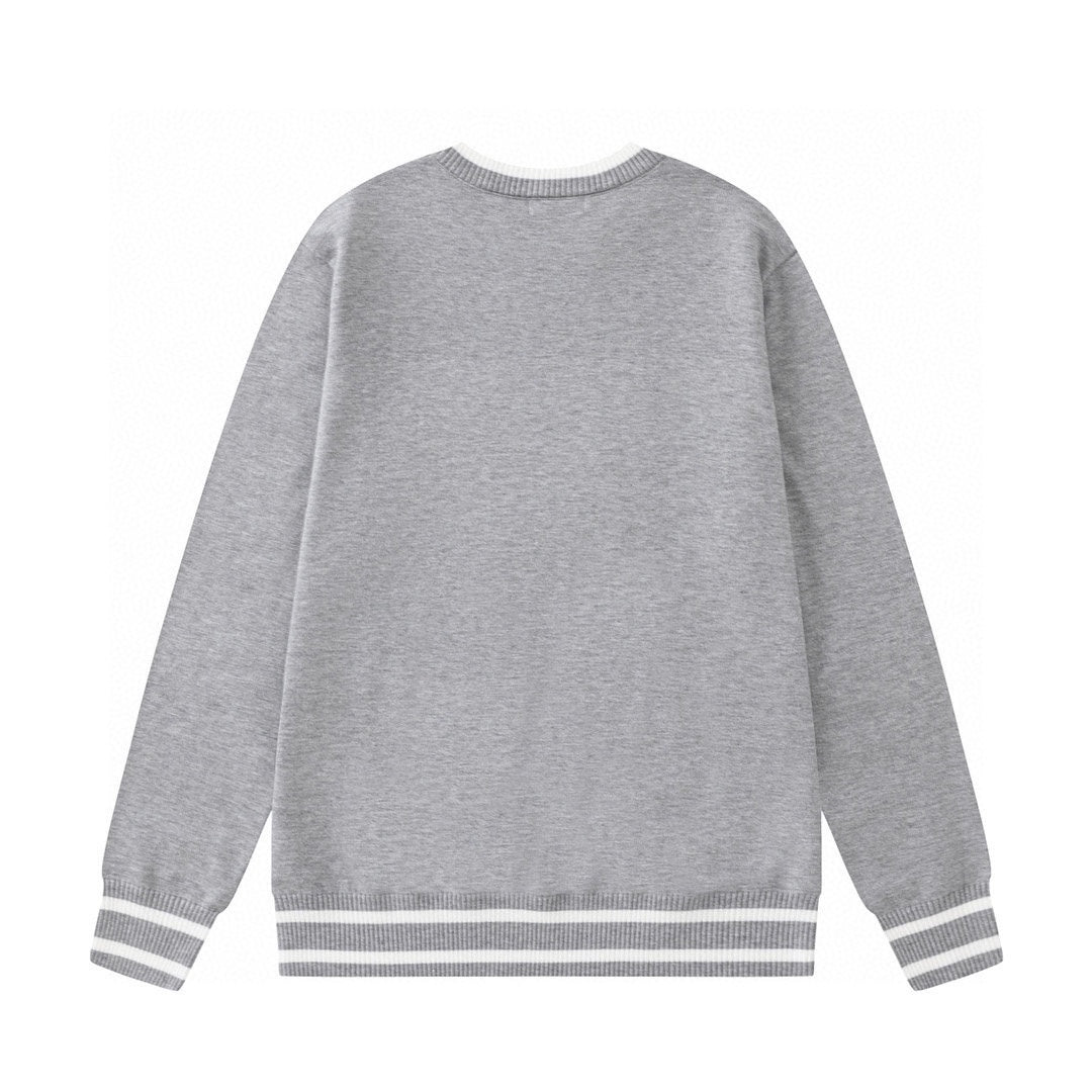 Round neck knitted pullover long-sleeved sweater