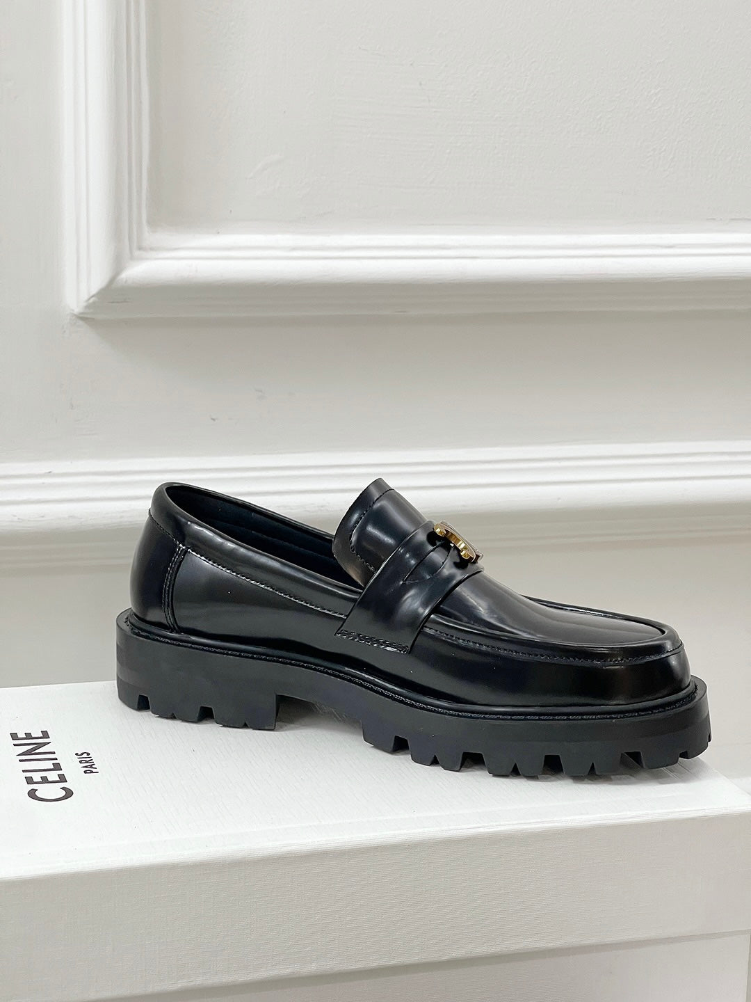 Thick-soled Arc de Triomphe loafers