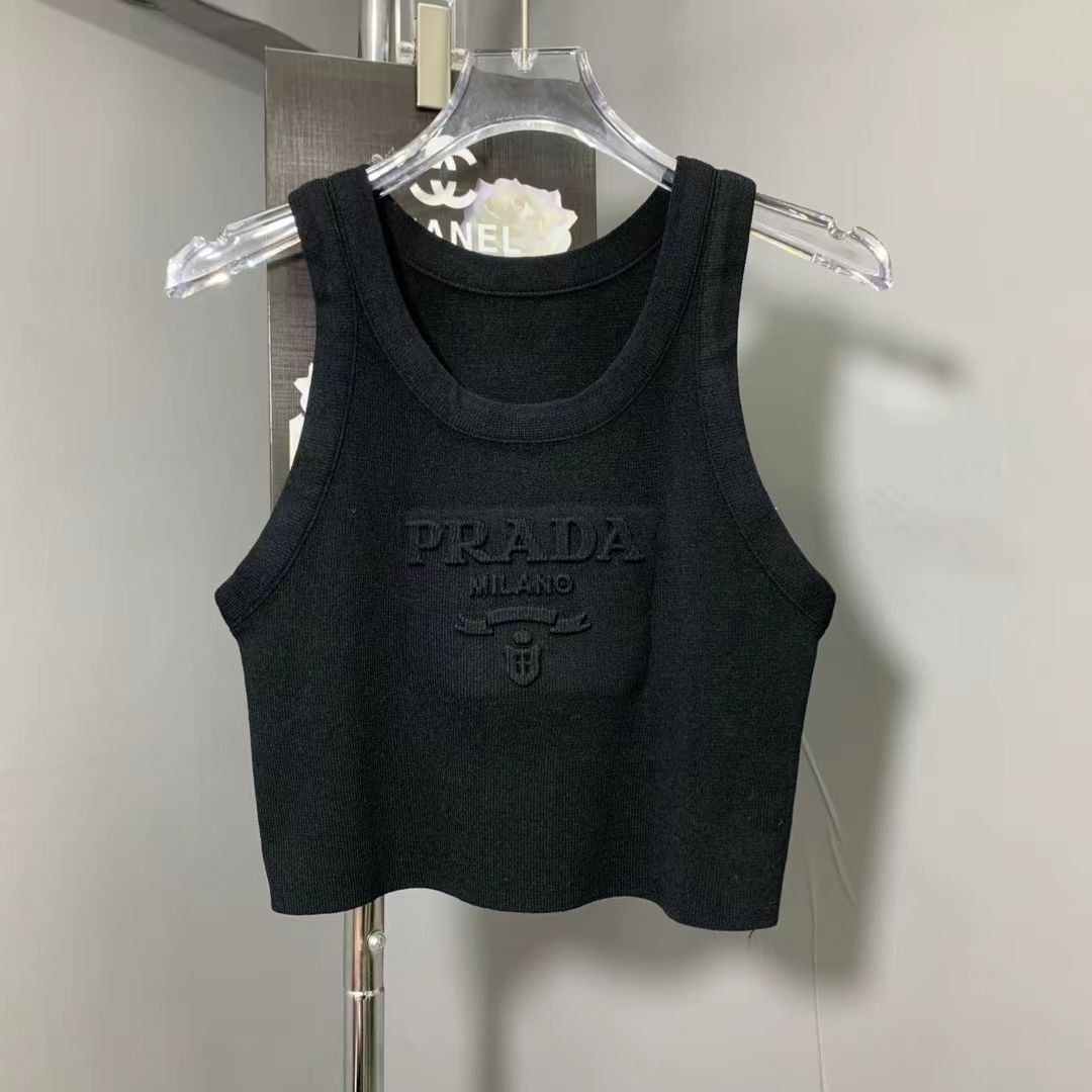 New 3D letter vest