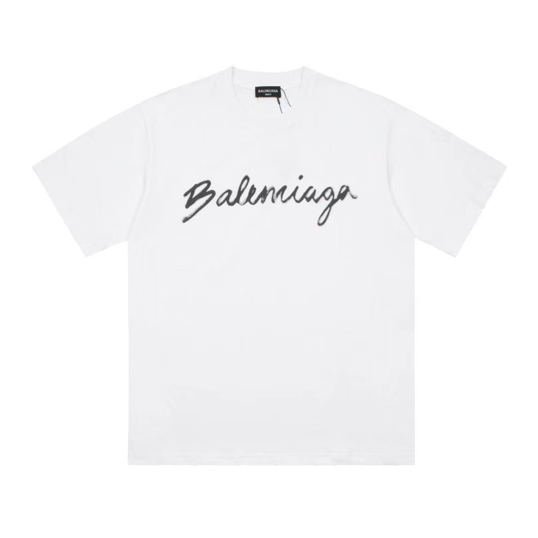 letter logo T-shirt