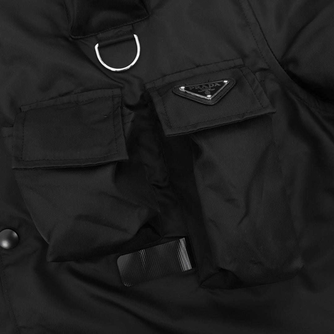 Multi-pocket nylon work jacket