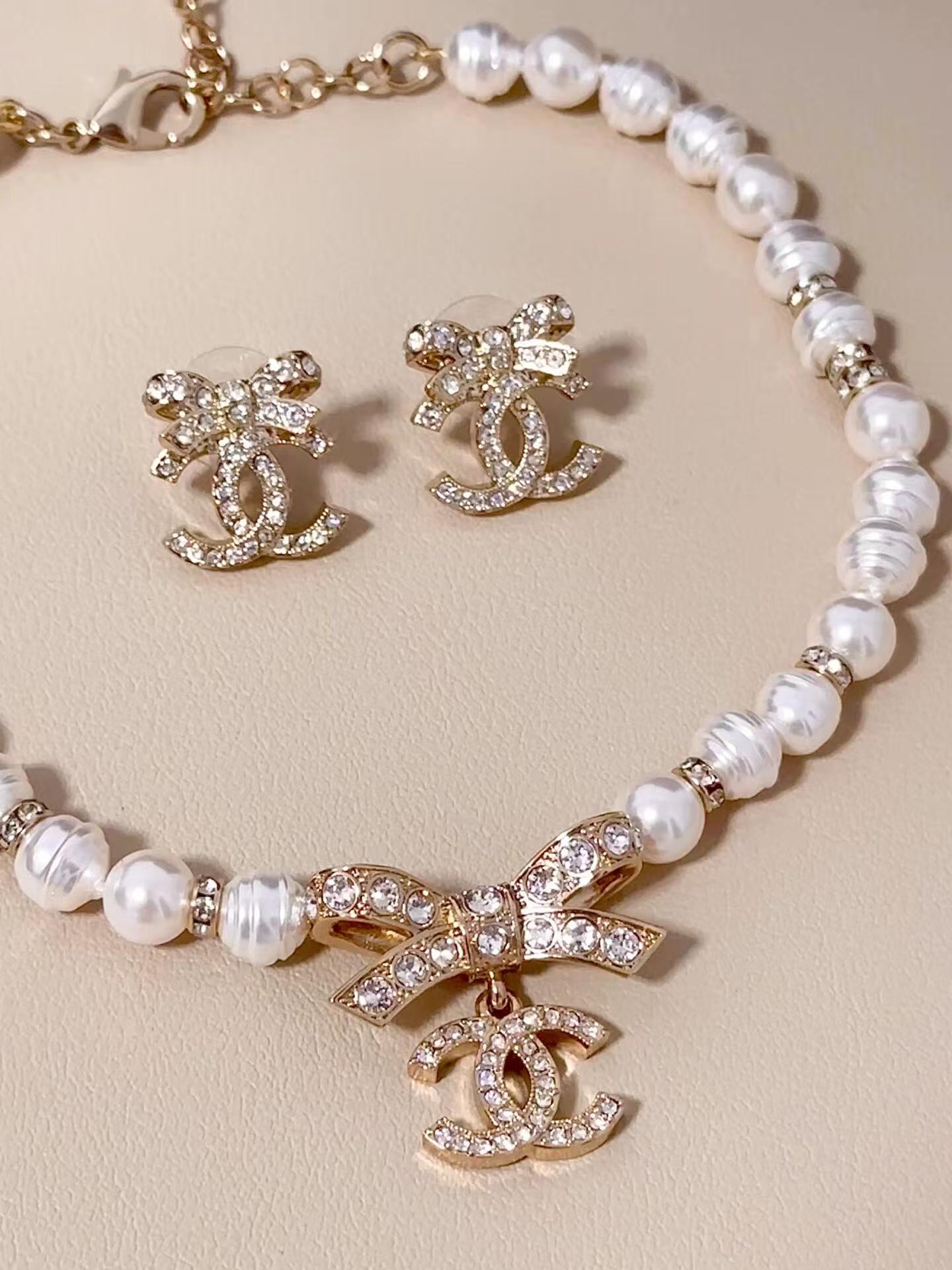 New Bow Diamond Pearl Necklace