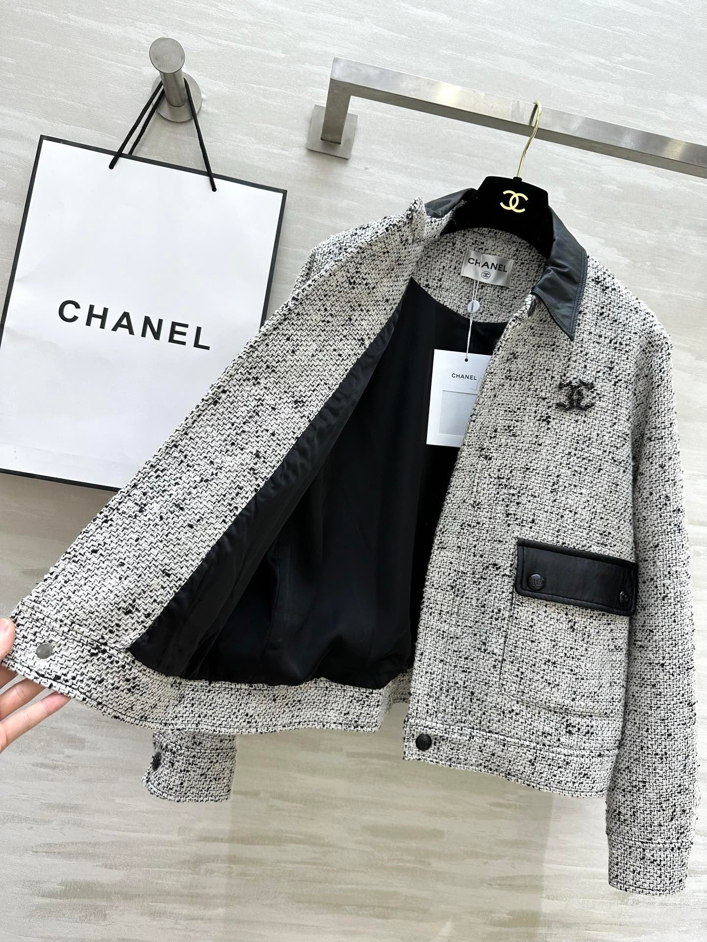 Lapel woven jacket