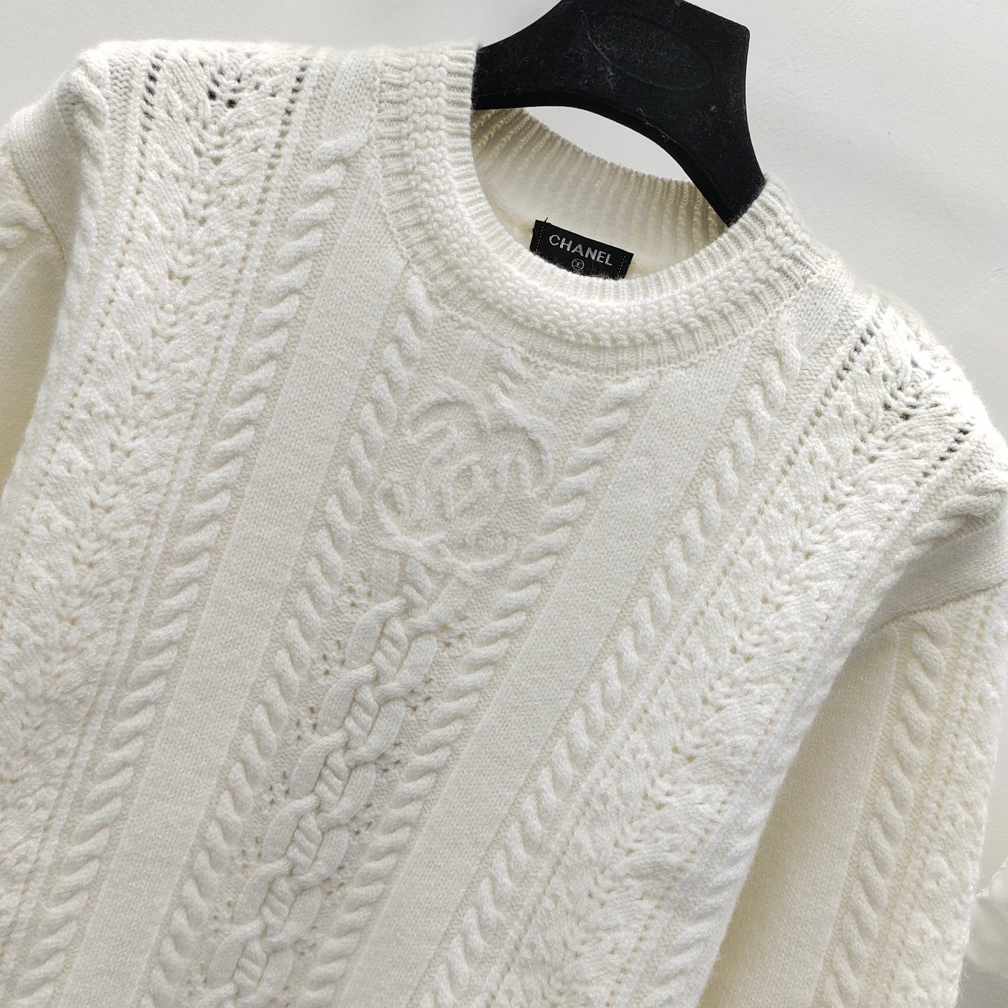 Palace style lace long sleeve cable knit sweater