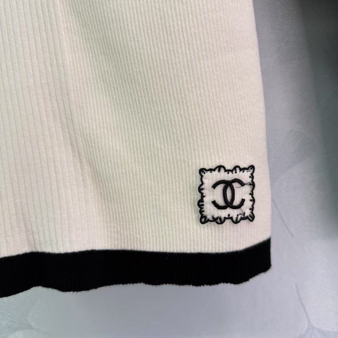 Panda color knitted short sleeves