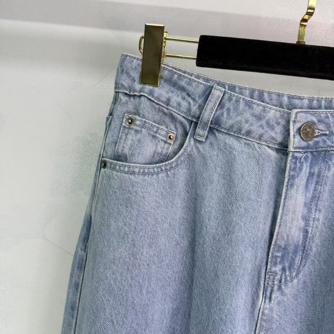 Heavy-duty laser 3D hook-and-loop jeans