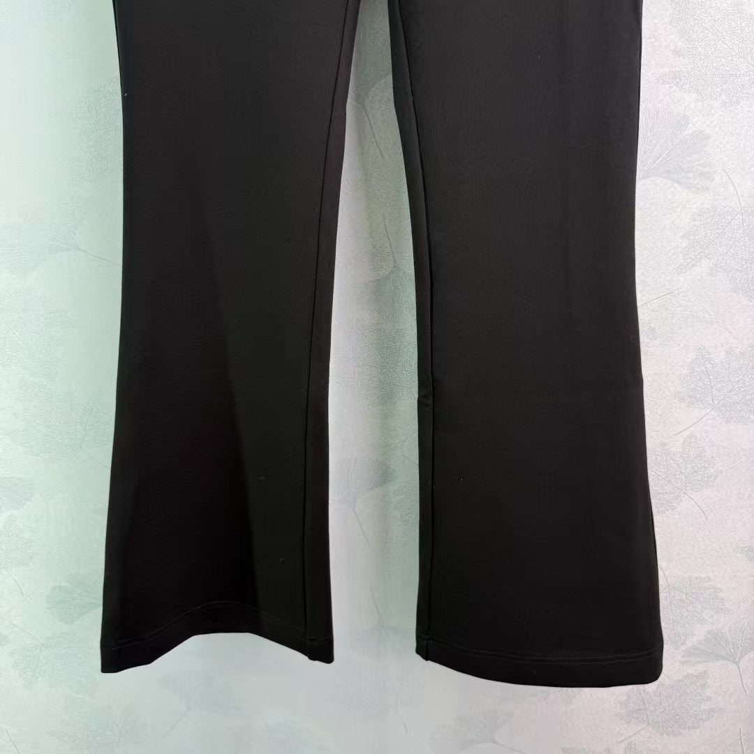 Mid-rise flared elastic leggings