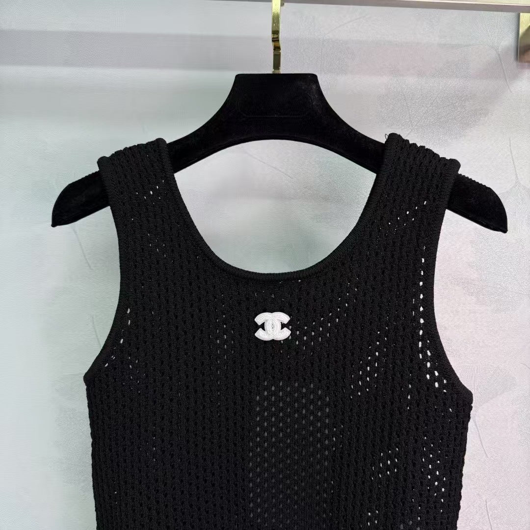 Lettering logo knitted vest