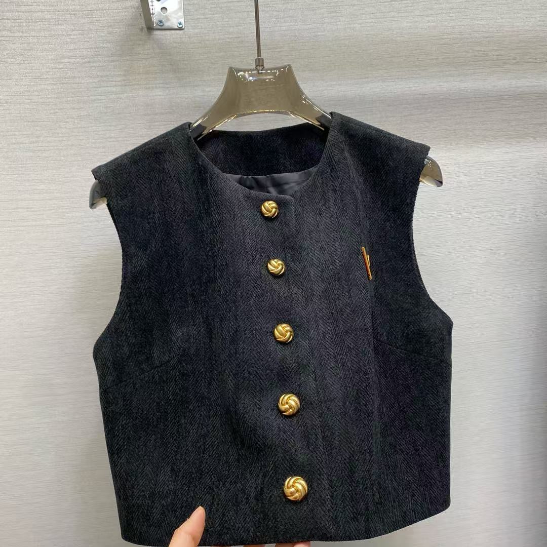 Latest casual vest suit