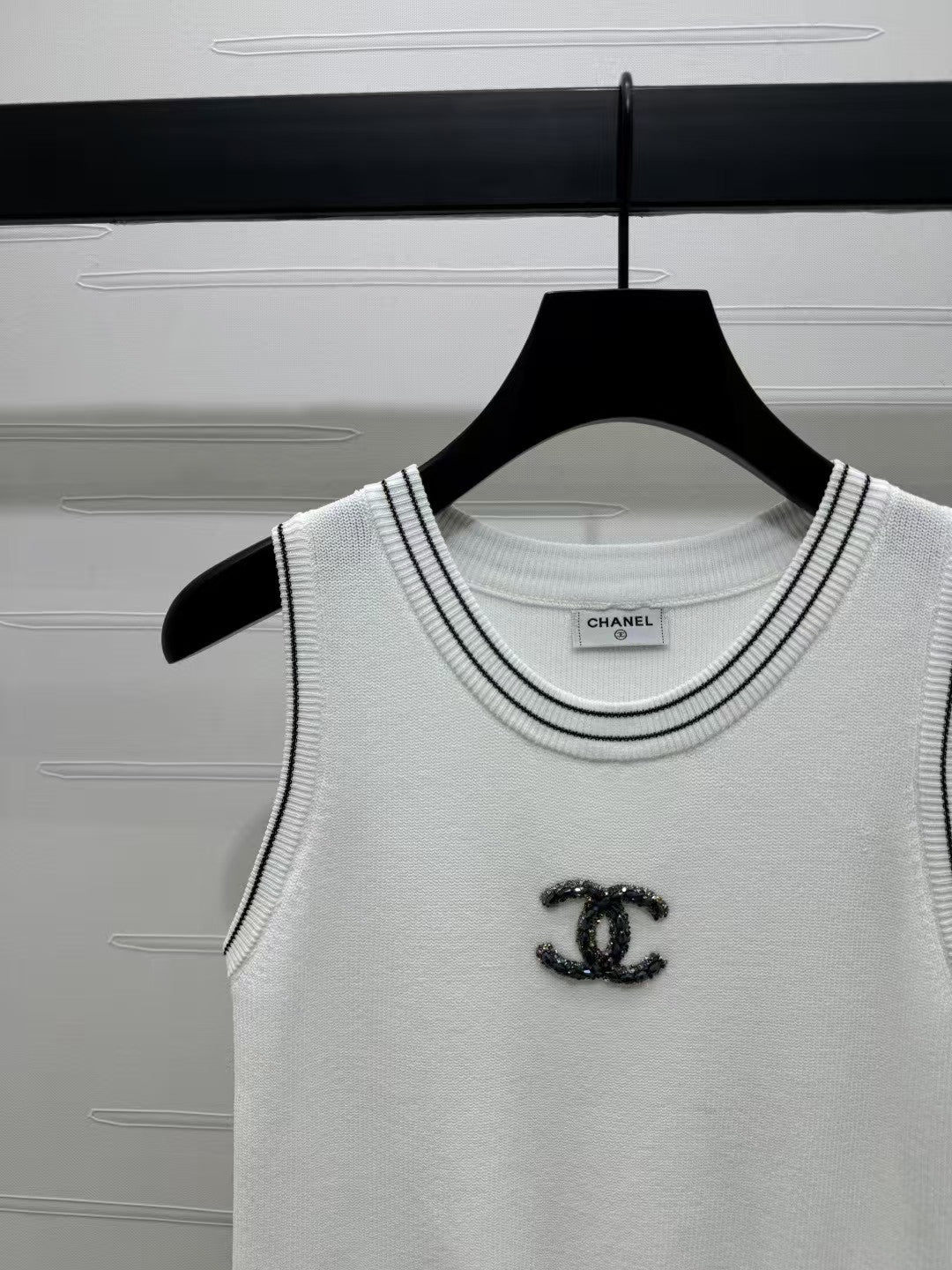 Beaded logo knitted vest