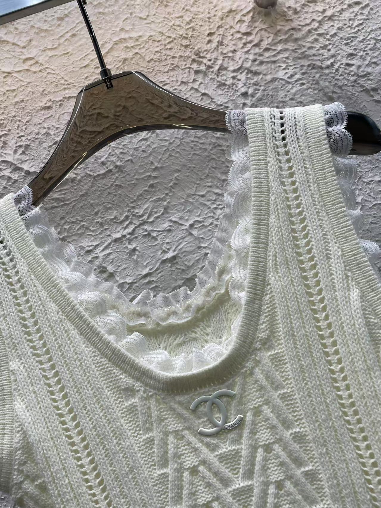 25 Spring New Arrival Lace Stitching Knitted Vest