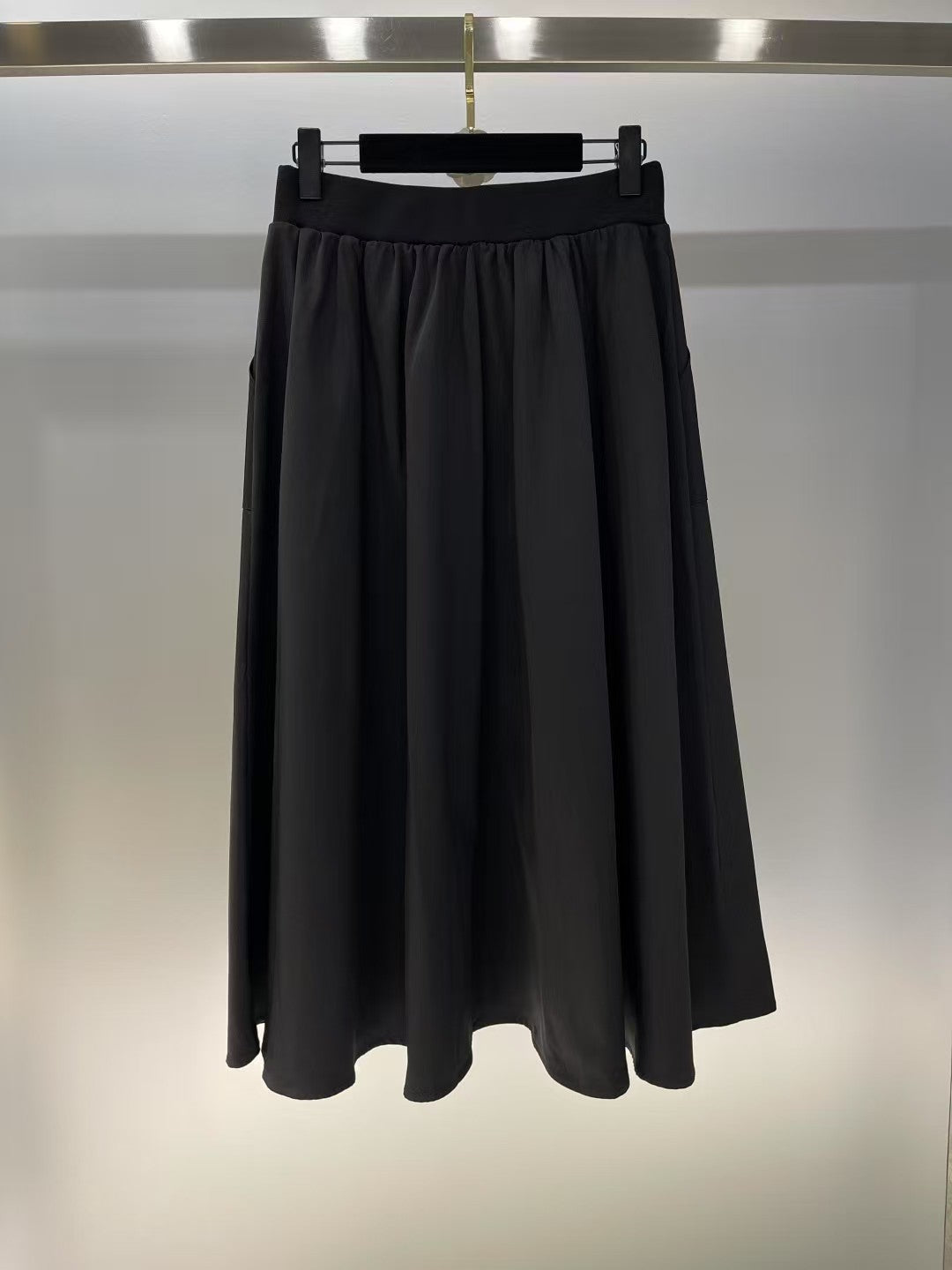 25ss new style skirt with thread waistband and logo embroidery