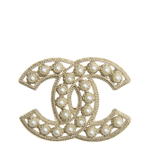 brooch