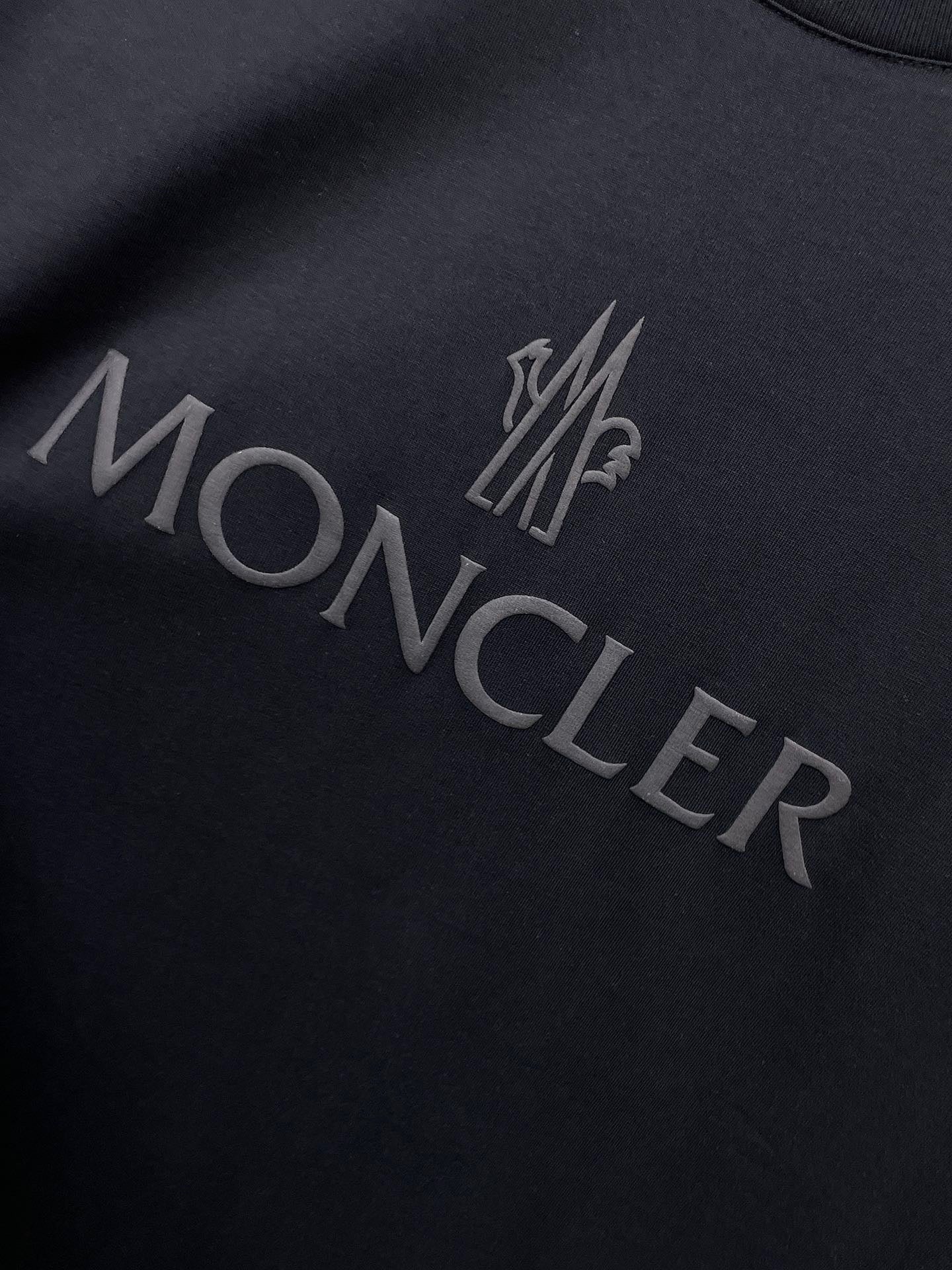 MONC T-shirt