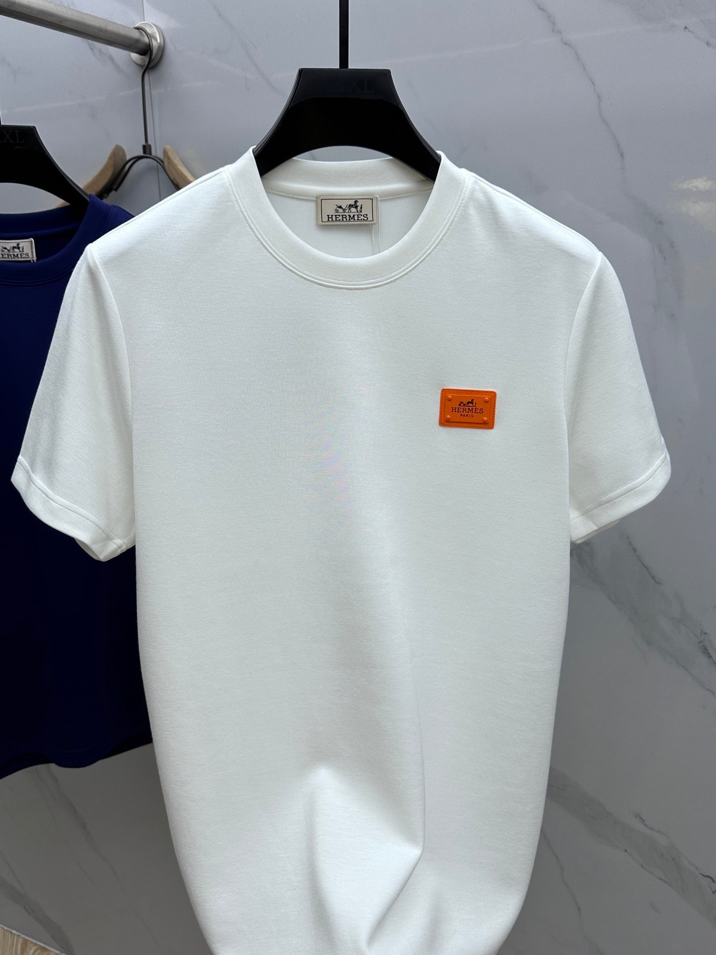 chest logo t-shirt