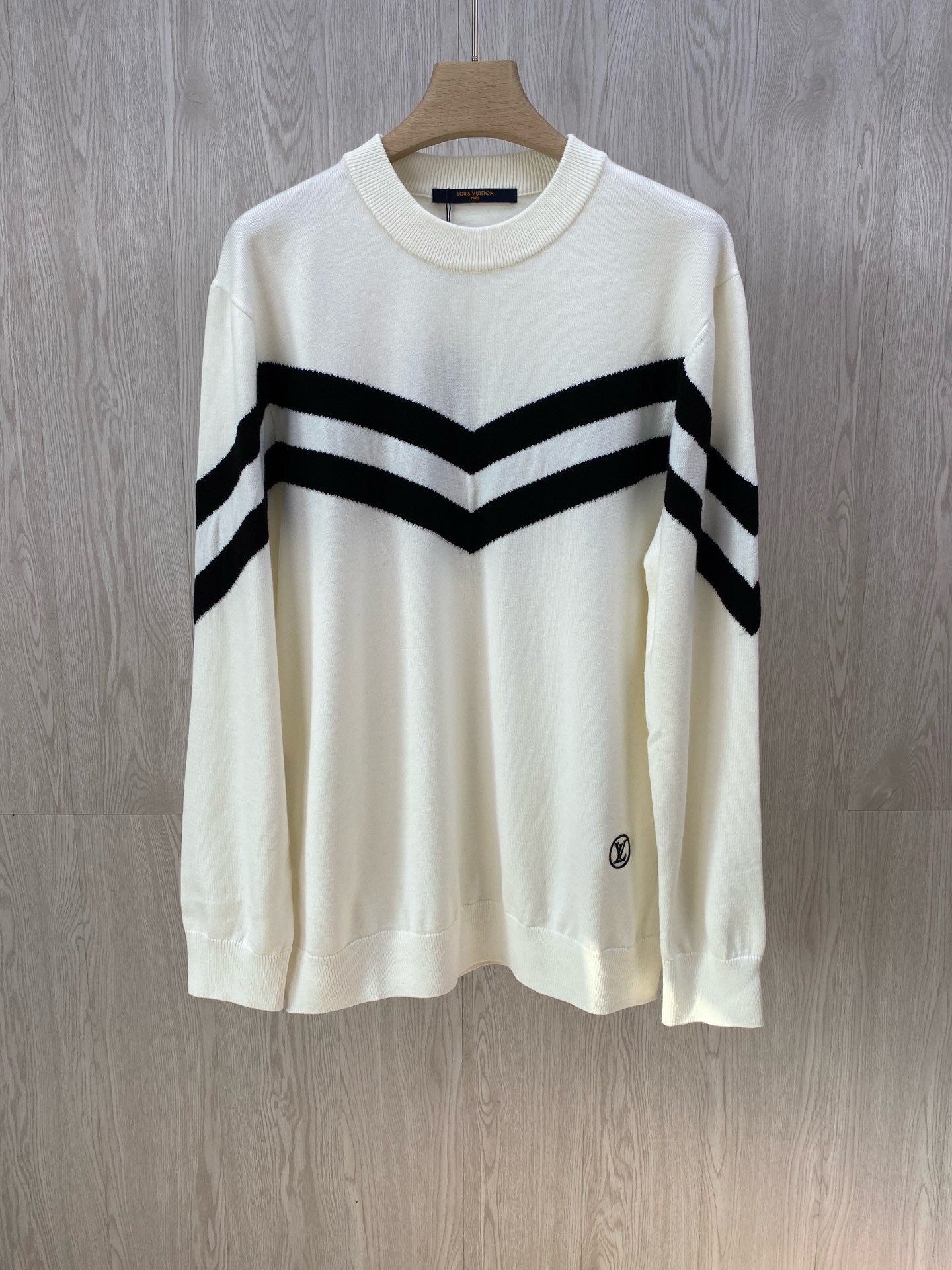 v double stripe applique logo couple white knitted jumper